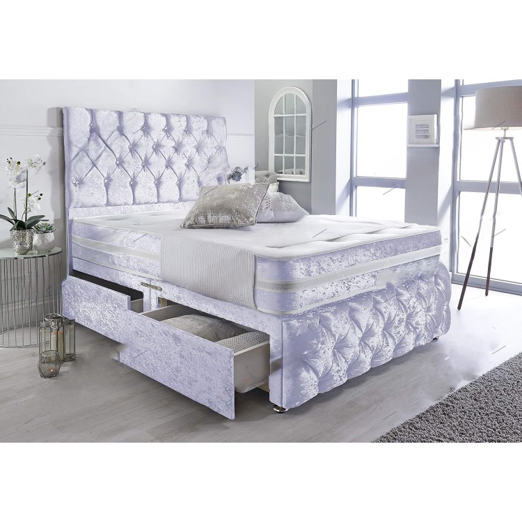 Chesterfield bed with footboard