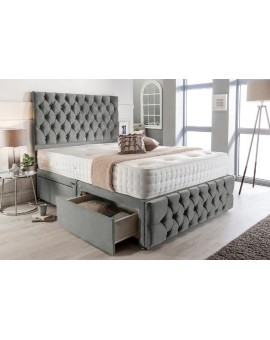 Chesterfield bed with footboard
